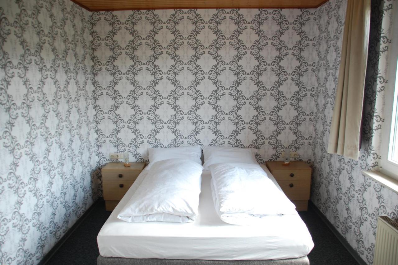 Hotel Pension Frankfurter Hof Homberg  Bagian luar foto